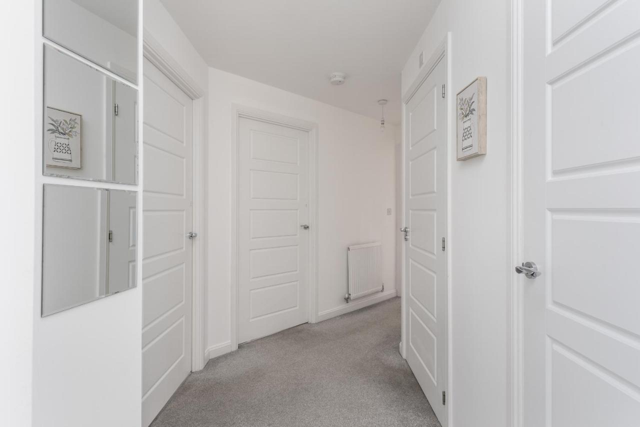 Two Bedroom Apartment - Milton Keynes By Aryas Properties Broughton  Exteriér fotografie
