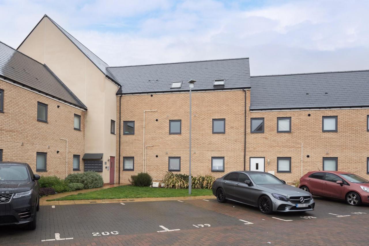 Two Bedroom Apartment - Milton Keynes By Aryas Properties Broughton  Exteriér fotografie